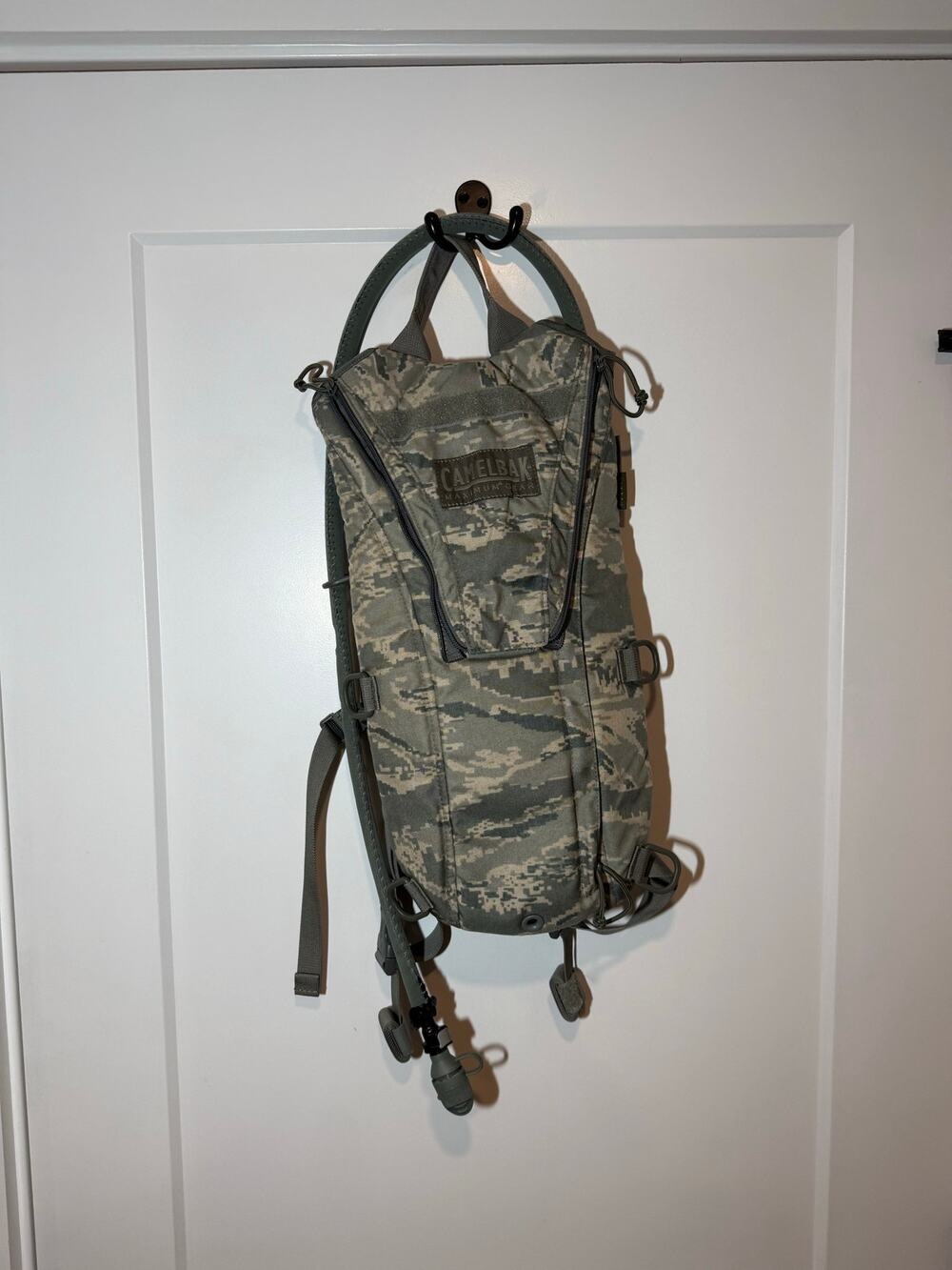 CamelBak ThermoBak 3L Military Camo Outdoor Hiking Hunting Hydration Pack.